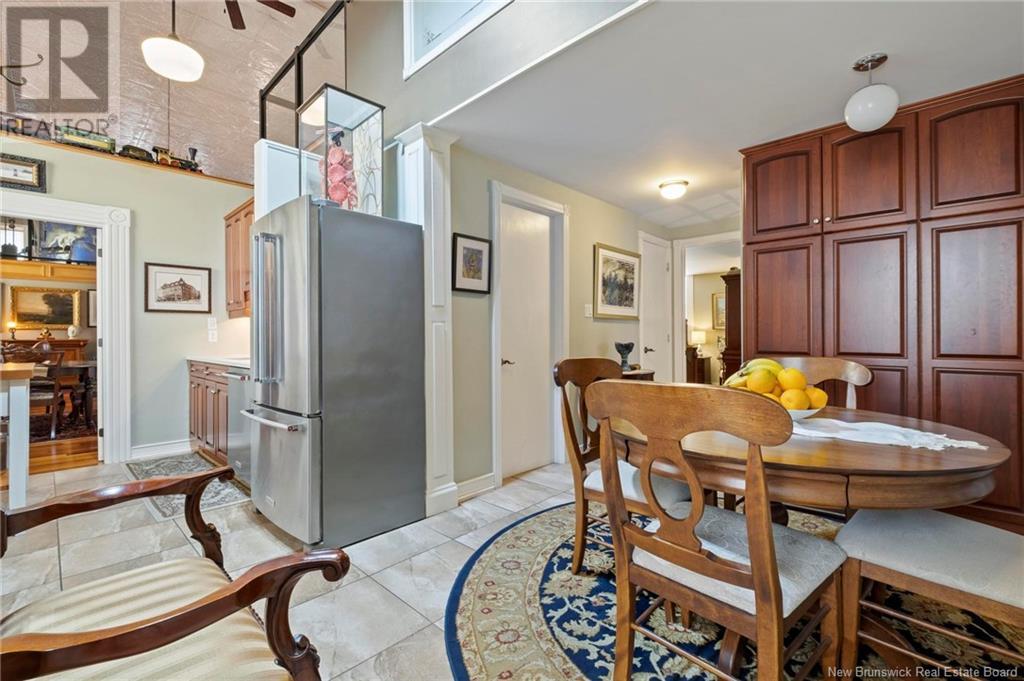 158-162 Charlotte Street Property Photo 25