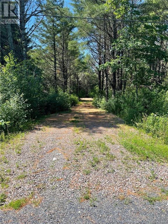 519 725 Route Property Photo 2