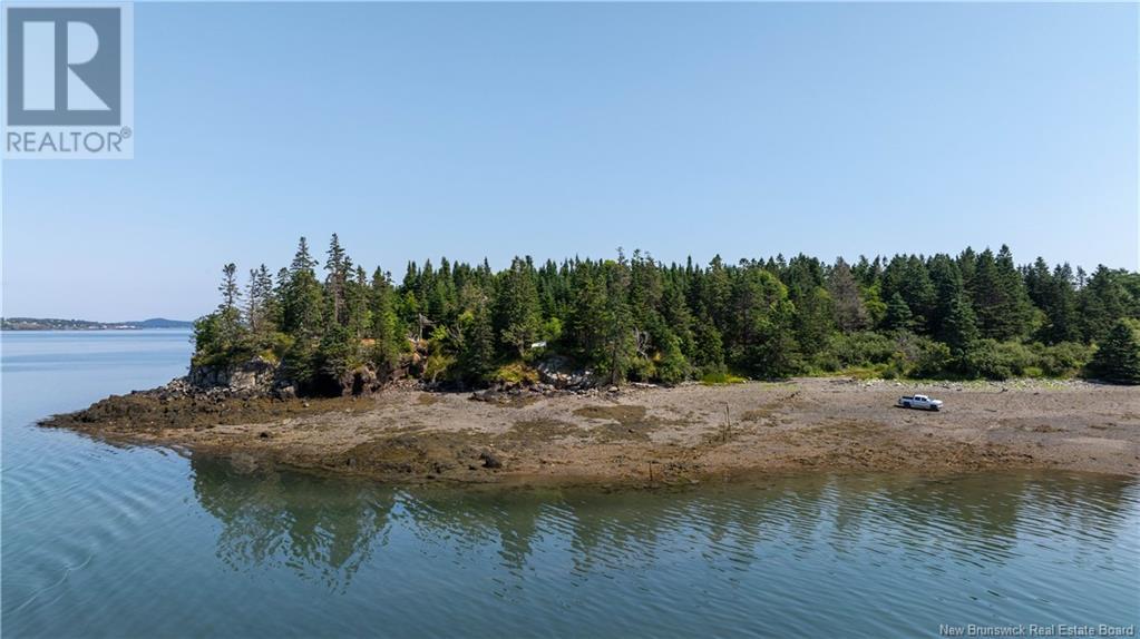 Narrows Road Property Photo 11