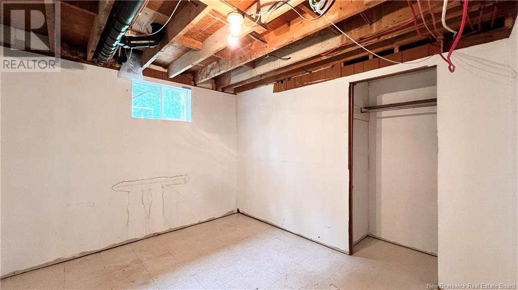 1235 Vanier Property Photo 44
