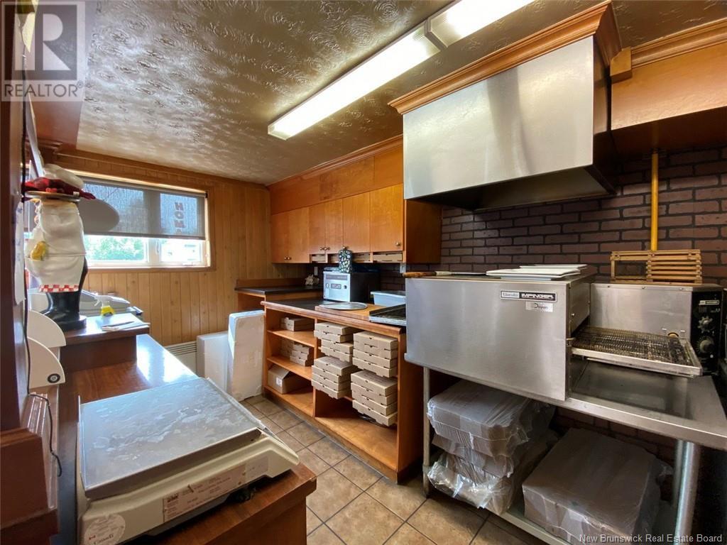 359 Victoria Street Property Photo 9