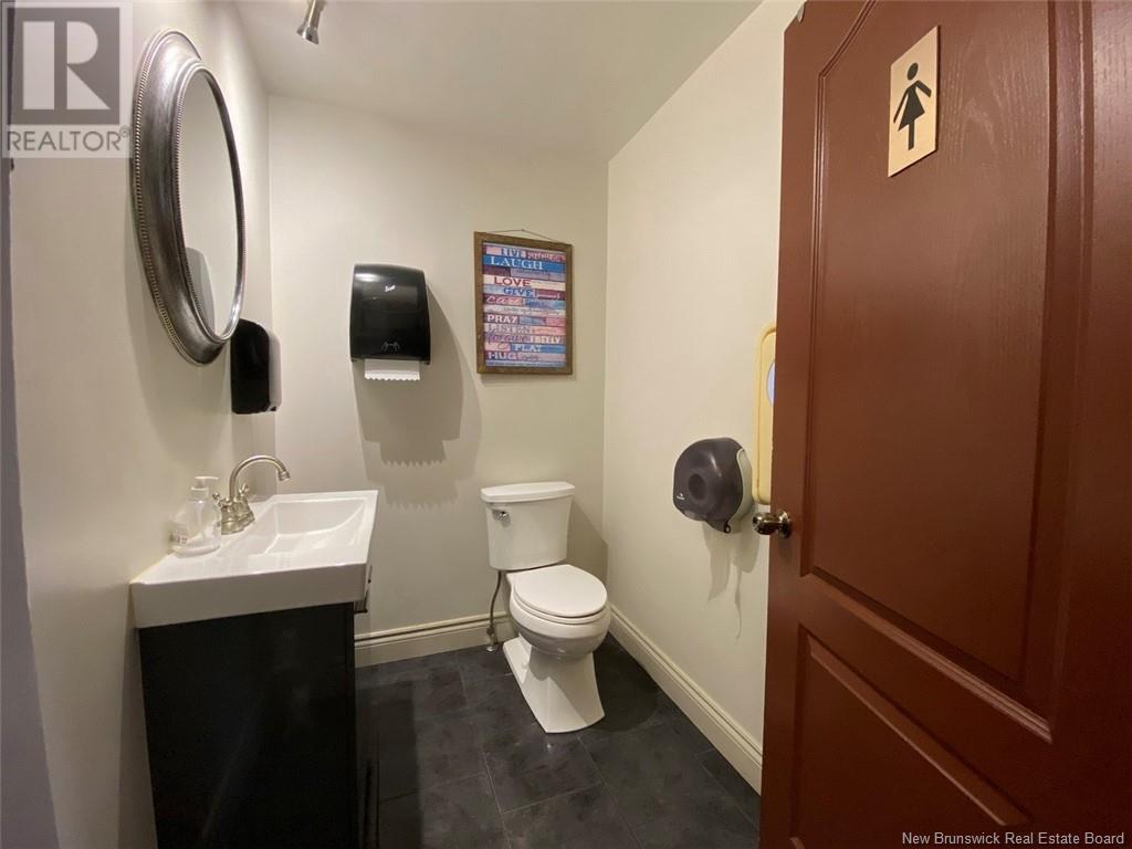 359 Victoria Street Property Photo 33