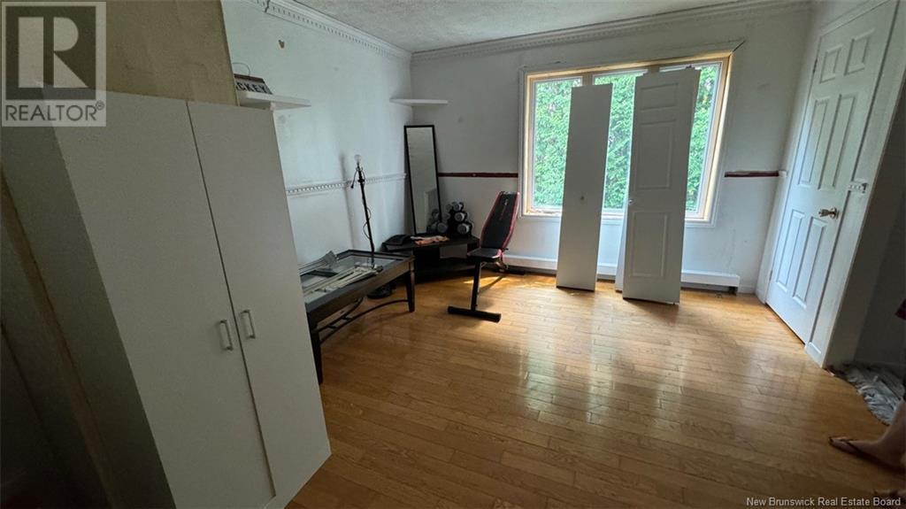 4 Montreuil Property Photo 49