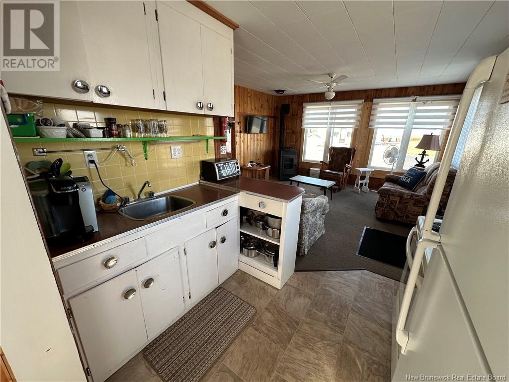 46 Nicholas Property Photo 12