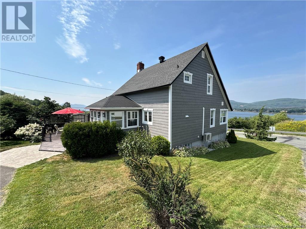 268 Roseberry Street Property Photo 3
