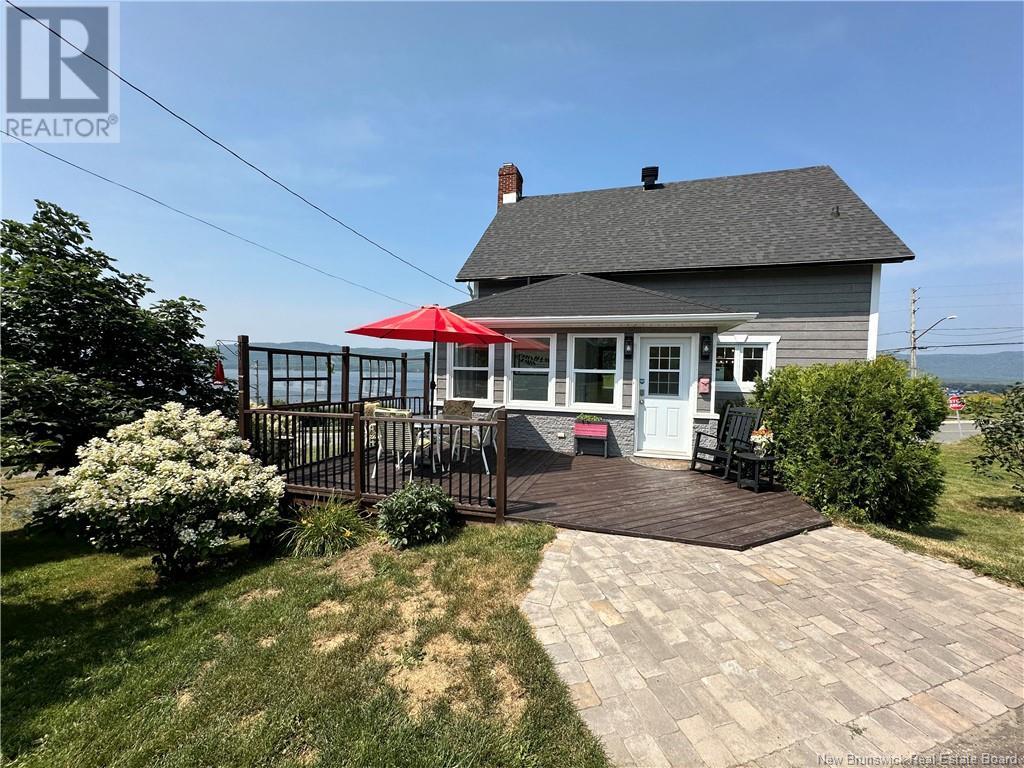 268 Roseberry Street Property Photo 4