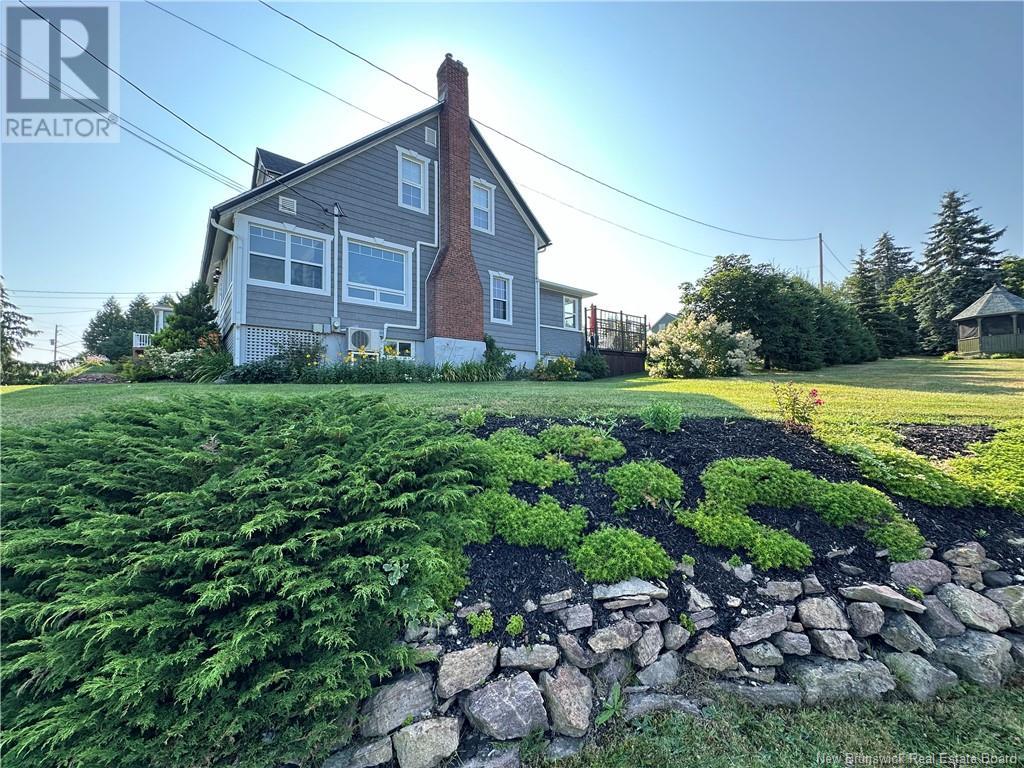 268 Roseberry Street Property Photo 5