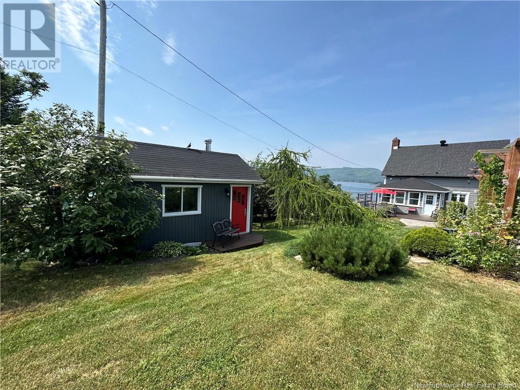 268 Roseberry Street Property Photo 8