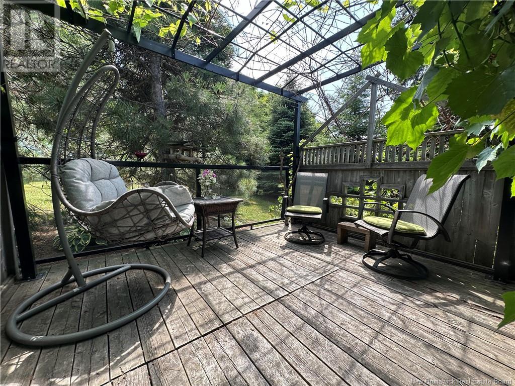 268 Roseberry Street Property Photo 10