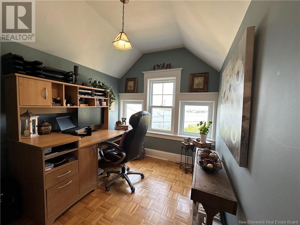 268 Roseberry Street Property Photo 41