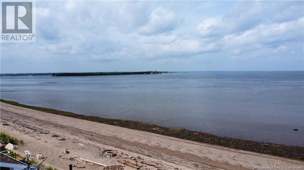 345 Bayshore Drive Property Photo 3