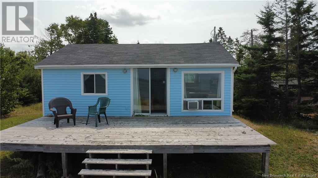 345 Bayshore Drive Property Photo 9