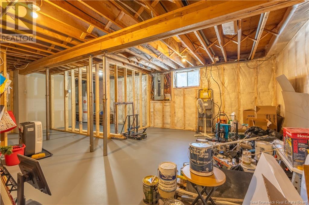 195 Geralyn Property Photo 43