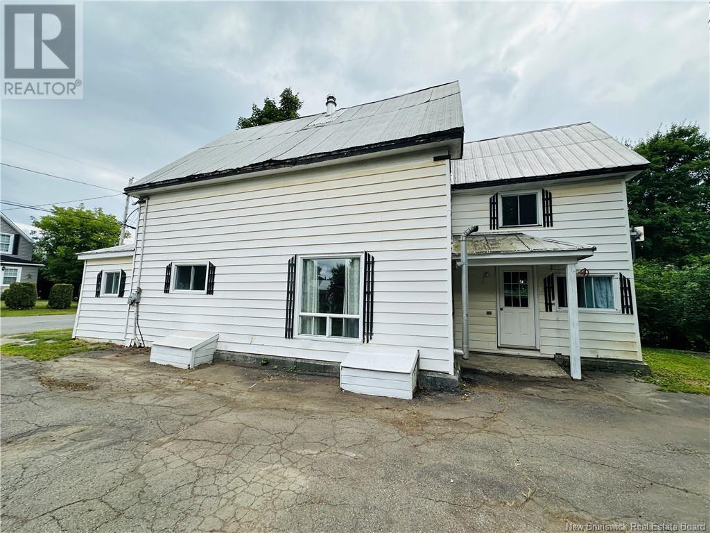 112 Charles Street Property Photo 3