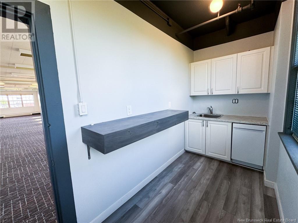 264 Botsford Street Unit# 200 Property Photo 12