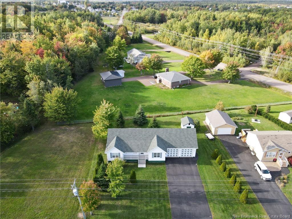 35 Dundas Avenue Property Photo 3