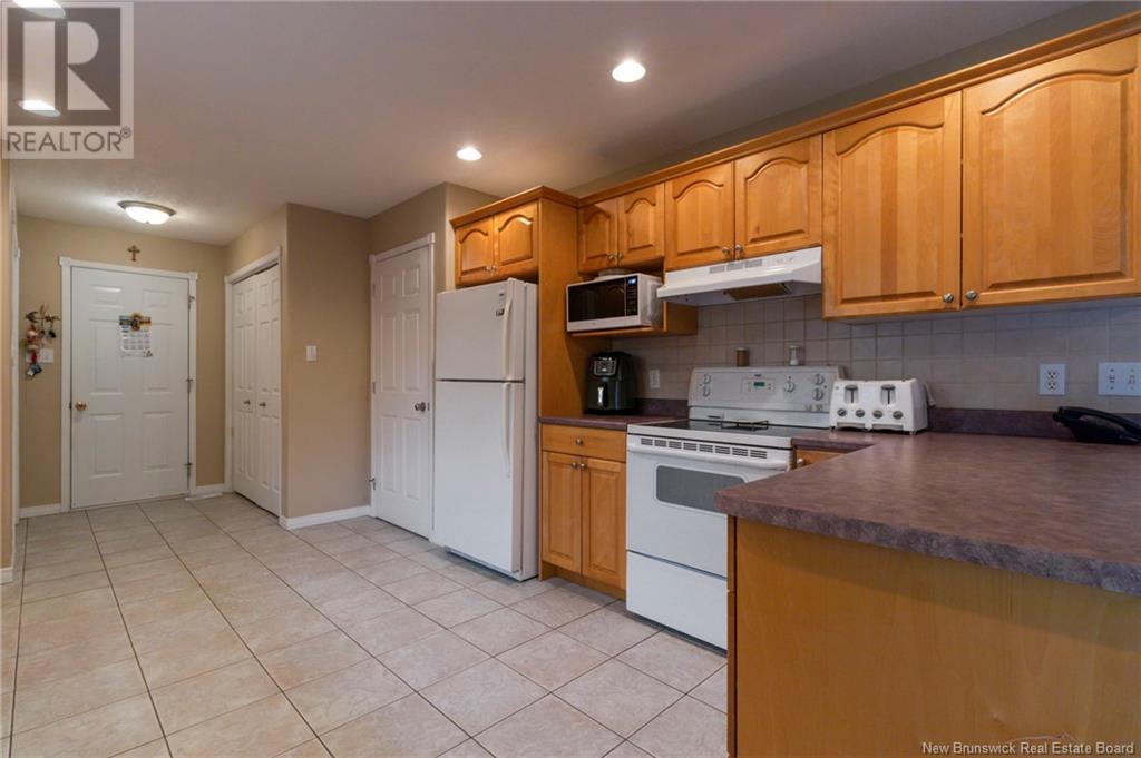 35 Dundas Avenue Property Photo 7