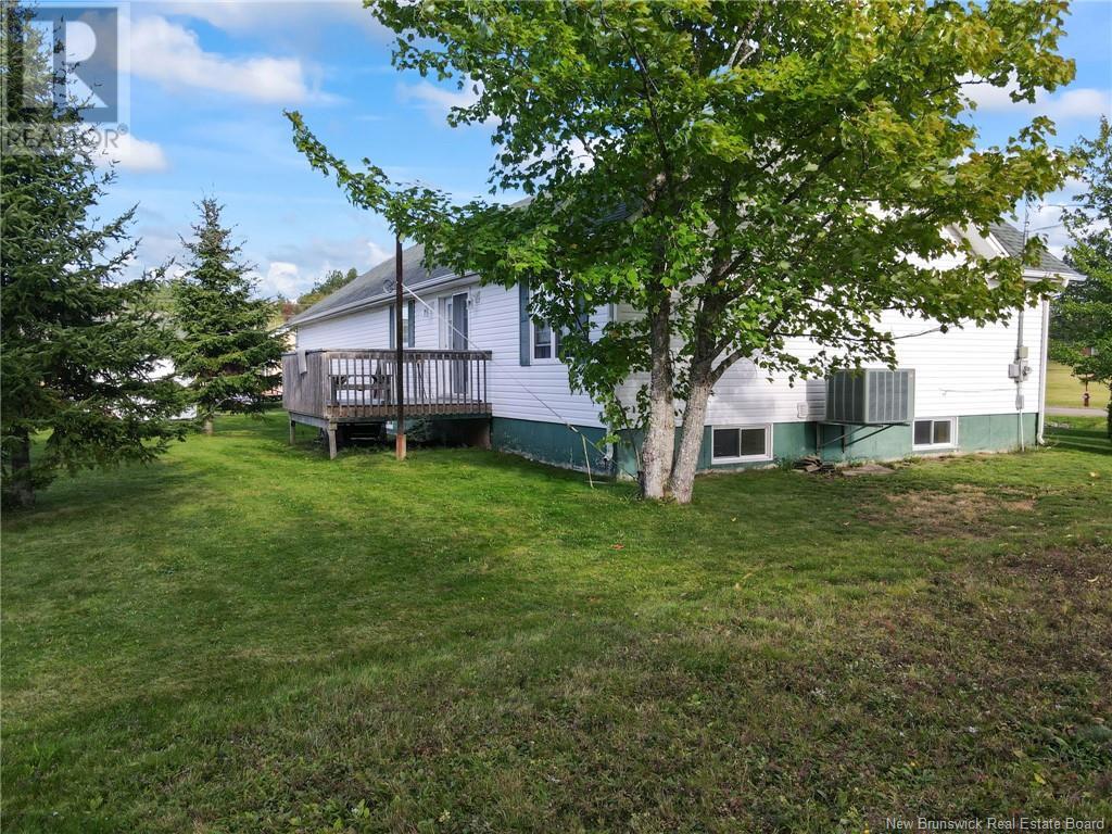35 Dundas Avenue Property Photo 23