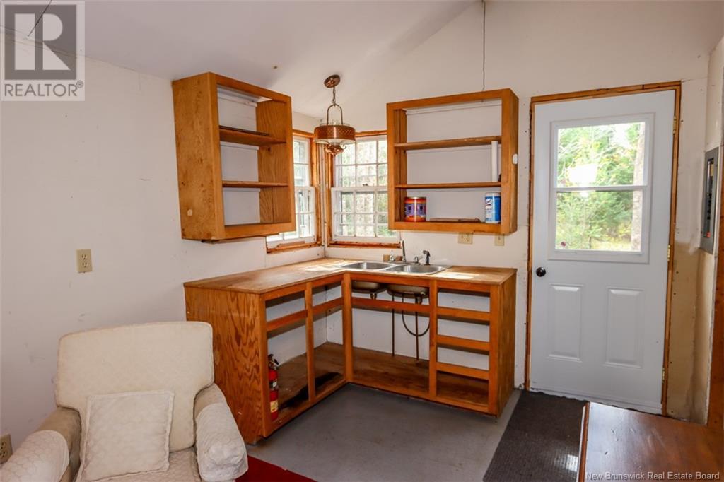 161 Fisher Hill Property Photo 8