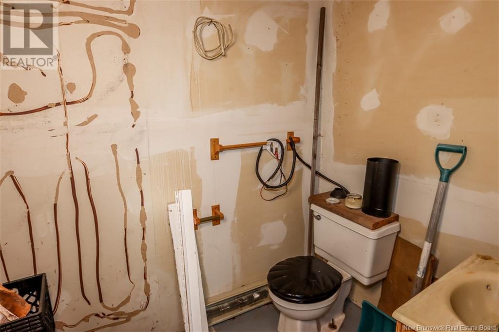 161 Fisher Hill Property Photo 10