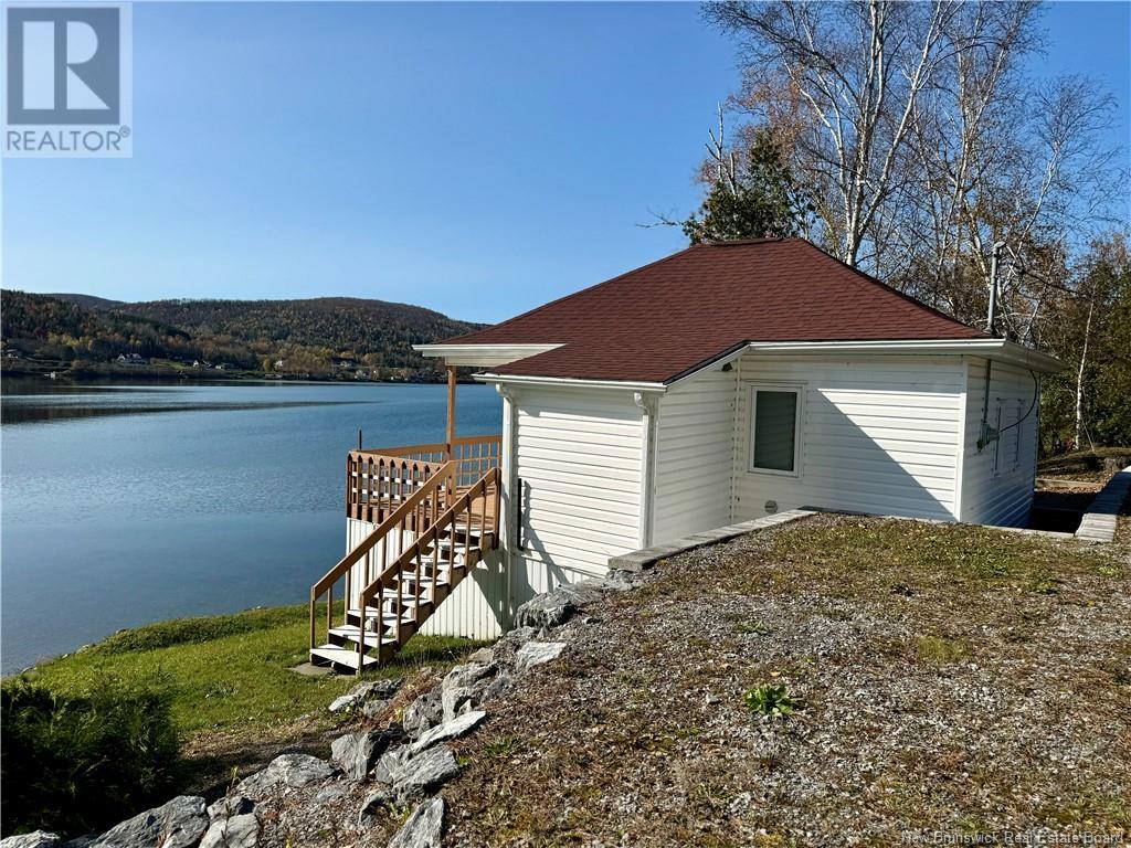 180 De L'église Road Property Photo