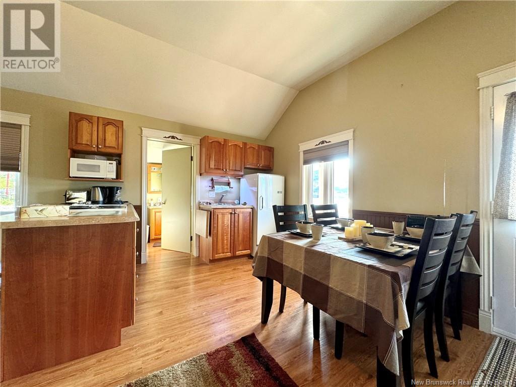 180 De L'église Road Property Photo 10