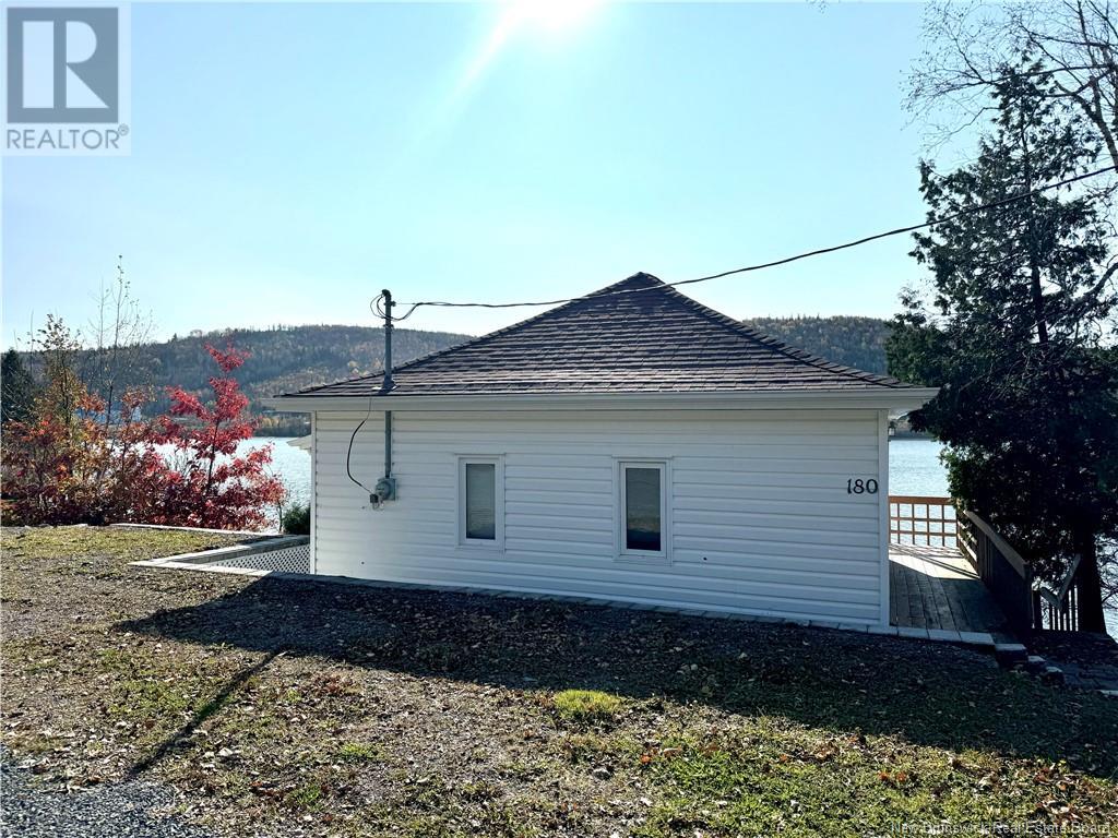 180 De L'église Road Property Photo 18