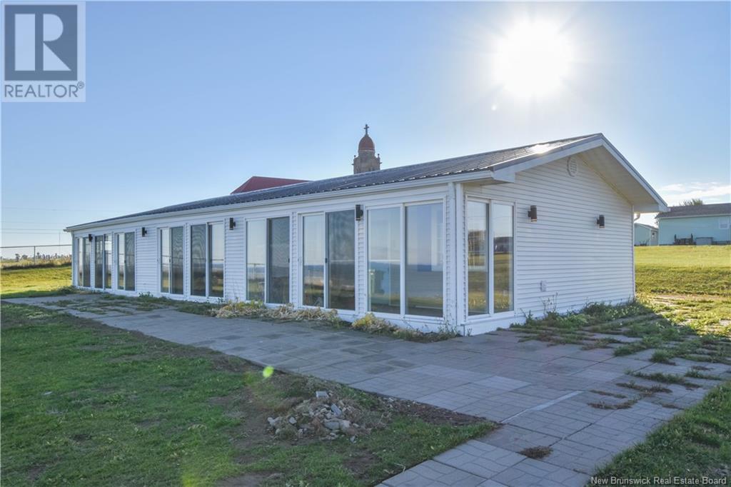 40 Portuaire Avenue Property Photo 1