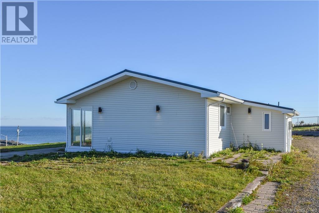 40 Portuaire Avenue Property Photo 7