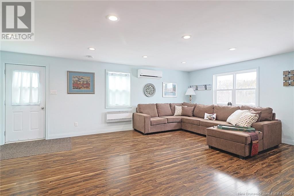 388 East Riverside Drive Unit# A-b Property Photo 10