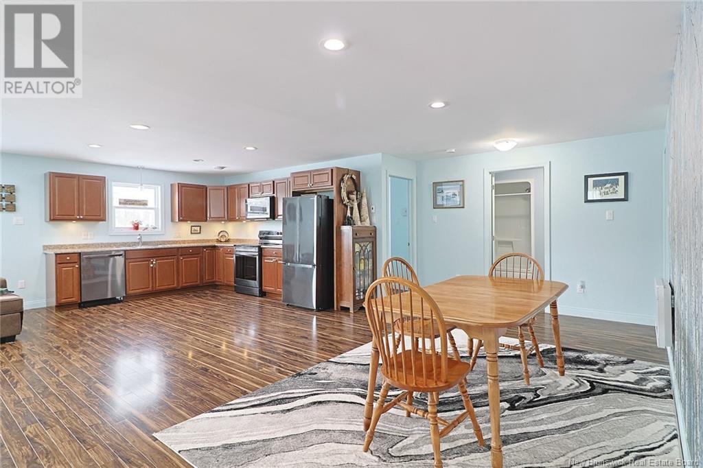 388 East Riverside Drive Unit# A-b Property Photo 15