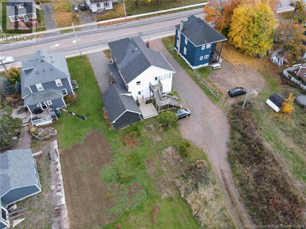 476 Main Street Property Photo 6