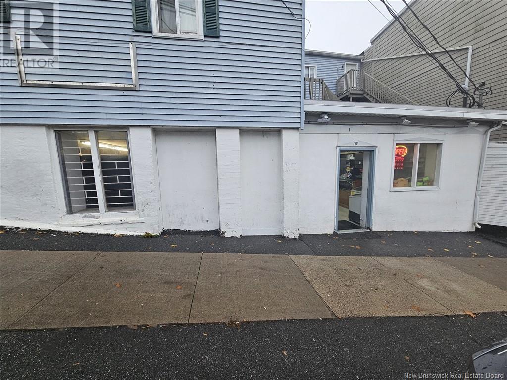 160 Carmarthen Street Property Photo 41