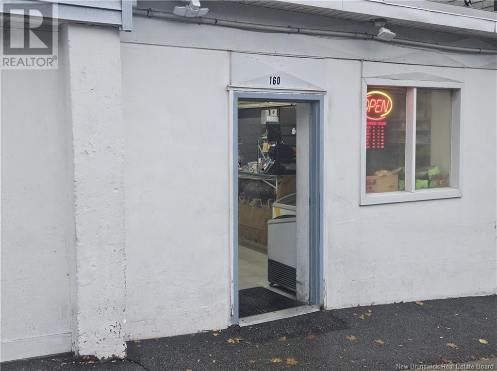160 Carmarthen Street Property Photo 42