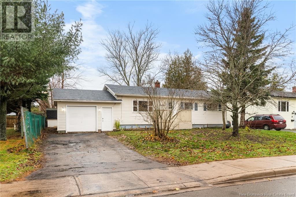 E1b3r2 Real Estate Listings Main Image