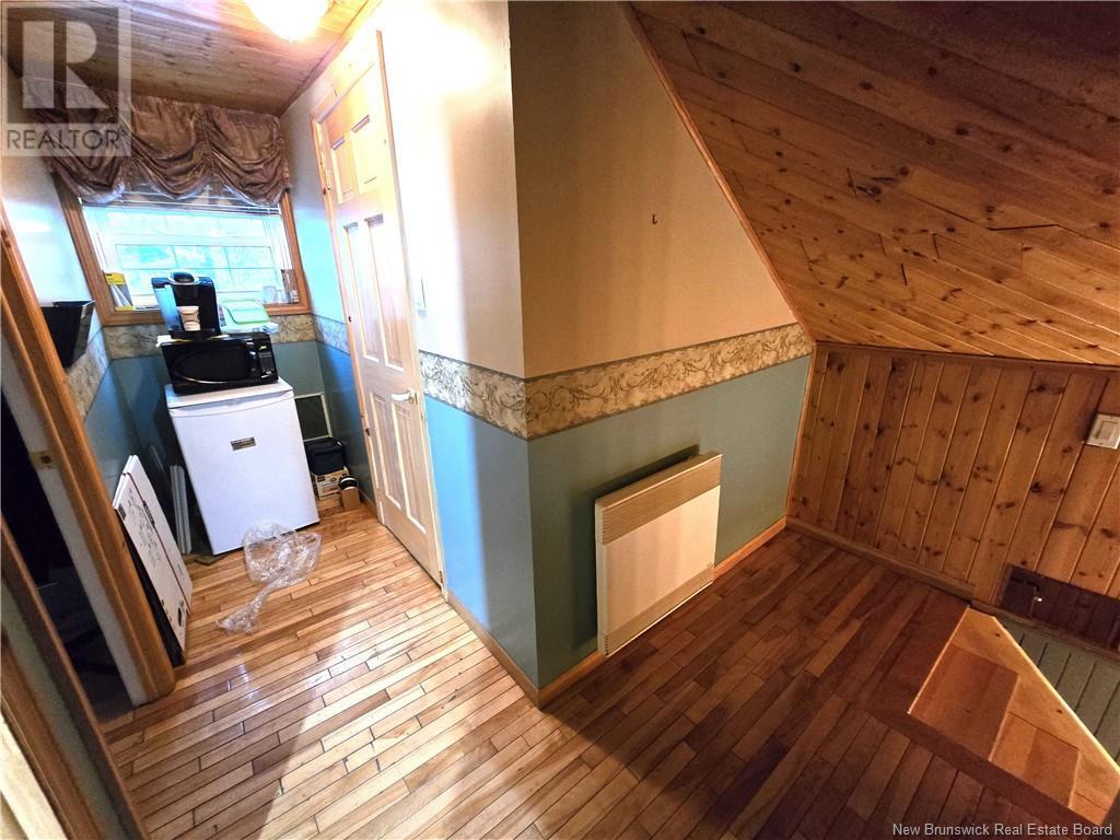 641 Victoria Street Property Photo 6