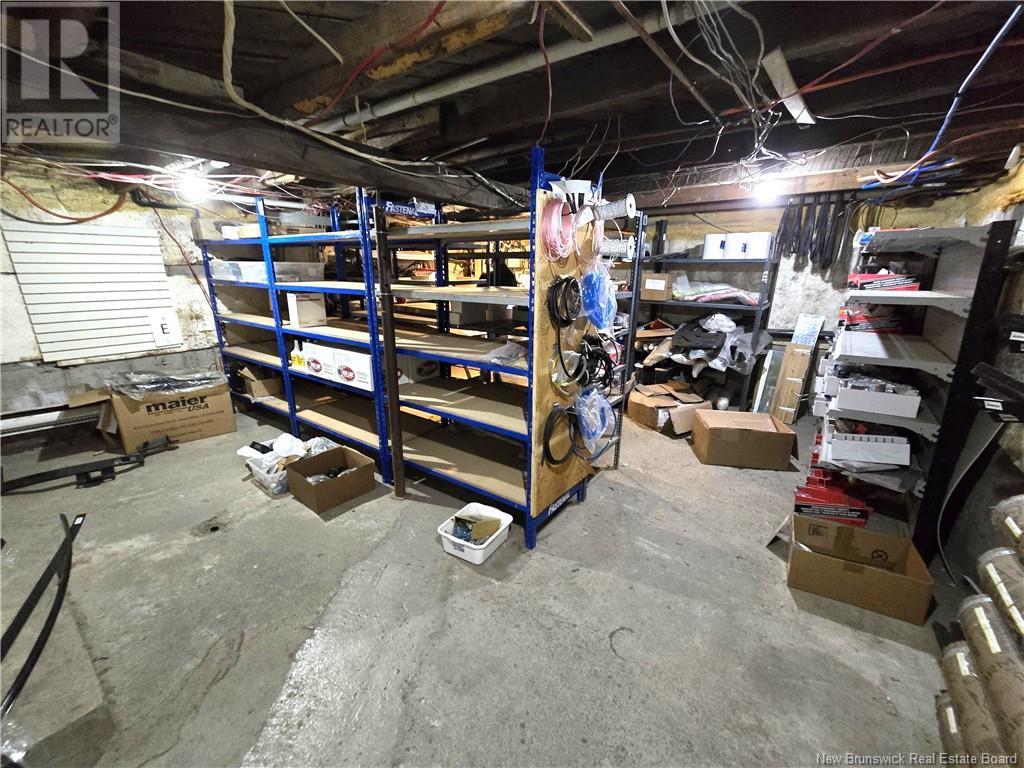 641 Victoria Street Property Photo 14