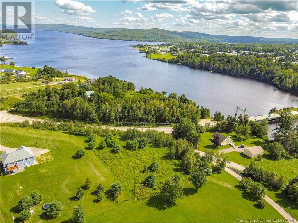 2017-02 River Bend Court Property Photo 12