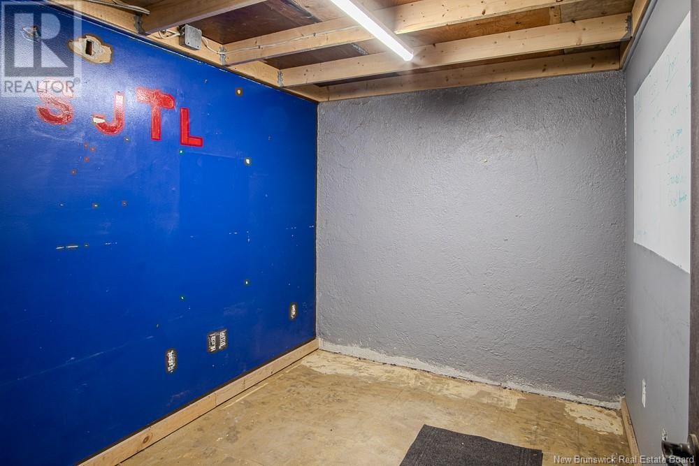 160 Union Street Property Photo 6