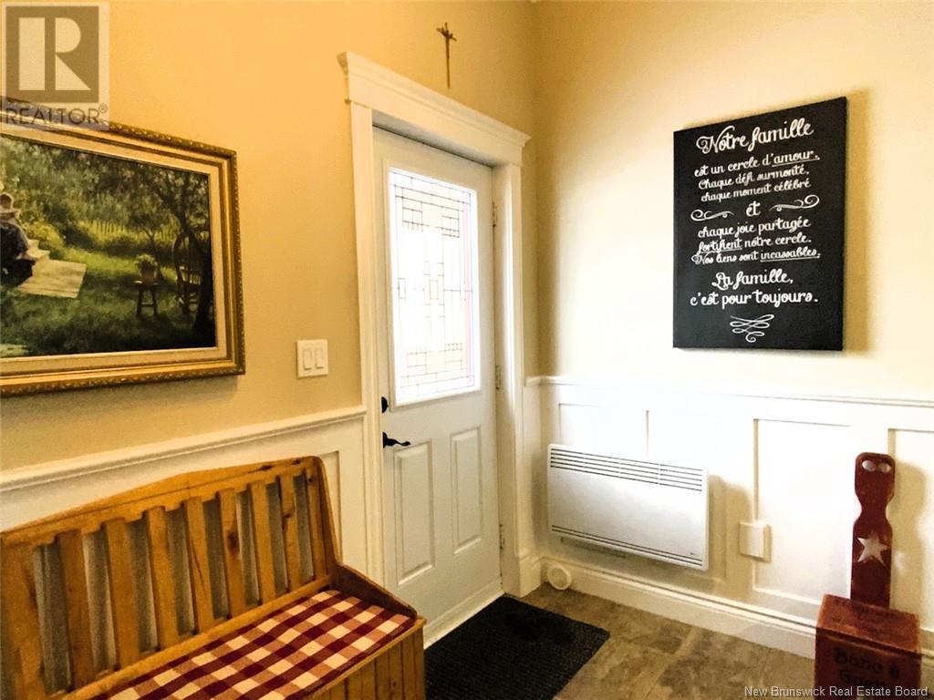 24 Principale Street Property Photo 15