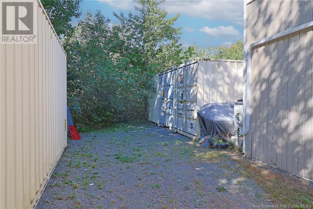 725 Pleasant Drive Property Photo 23