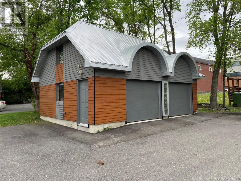 118 De L'église Street Unit# 5 Property Photo 25