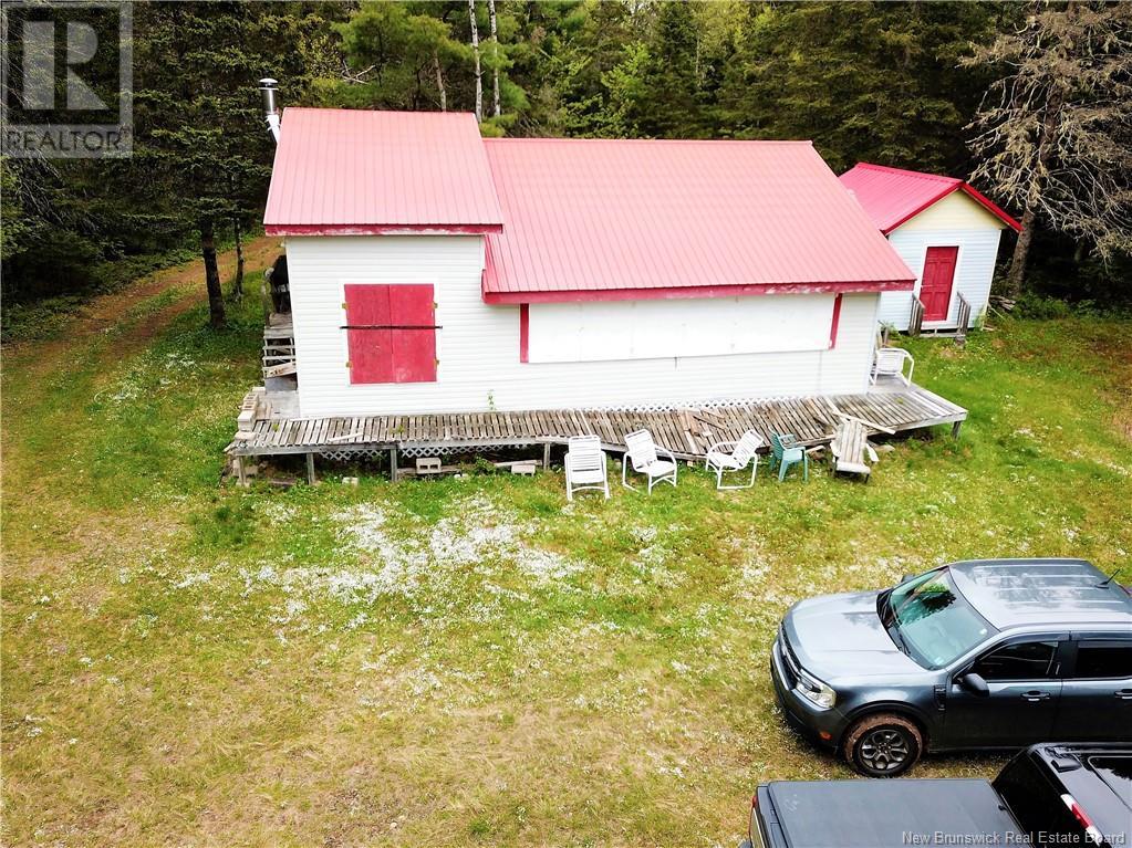 Dufour Road Property Photo 4
