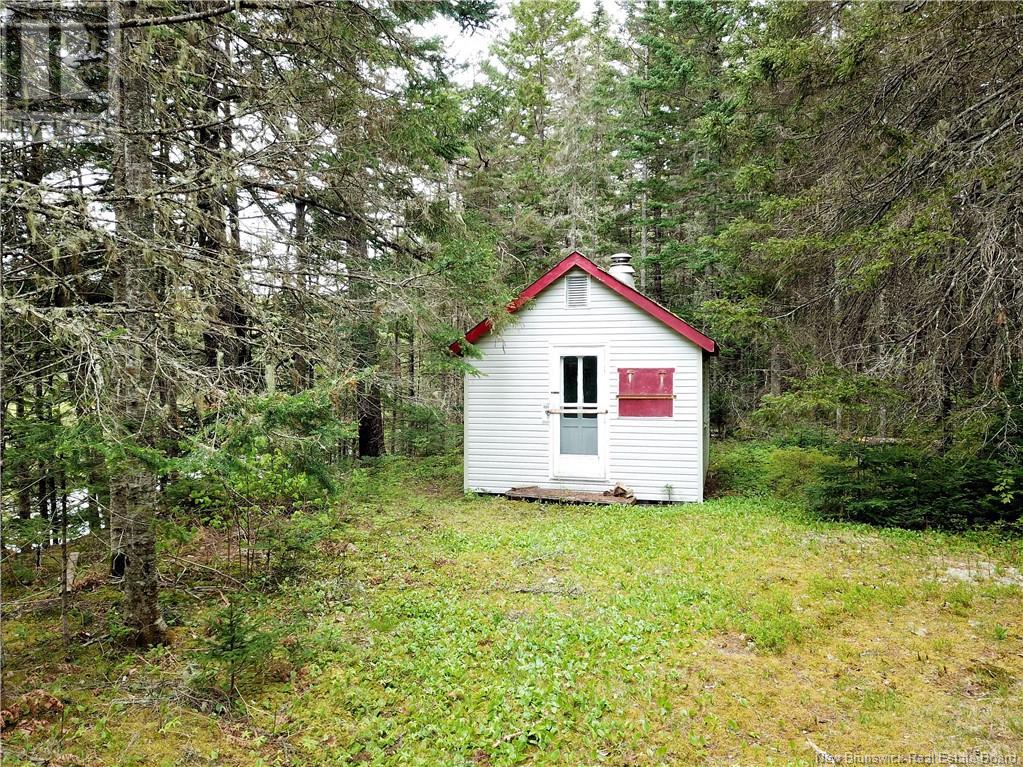 Dufour Road Property Photo 5