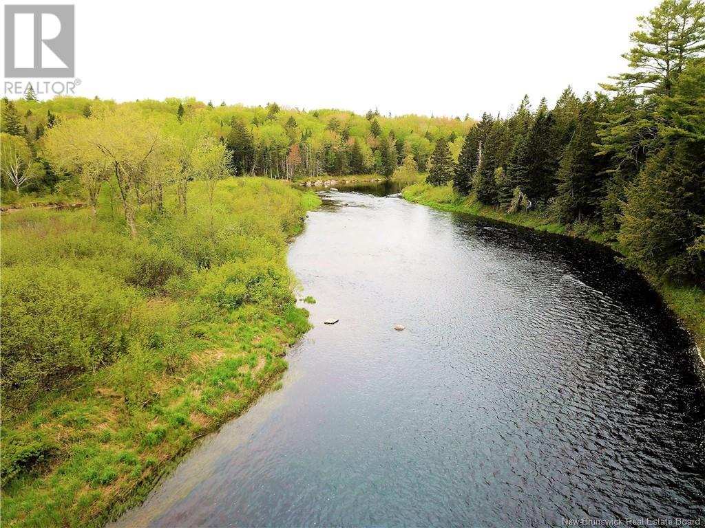 Dufour Road Property Photo 8