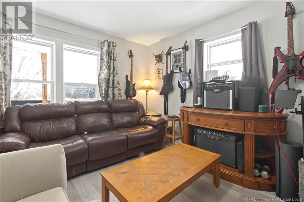 2107-2109 Champlain Street Property Photo 6