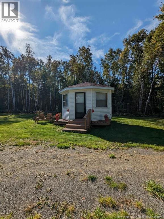 28 Betty Property Photo 6