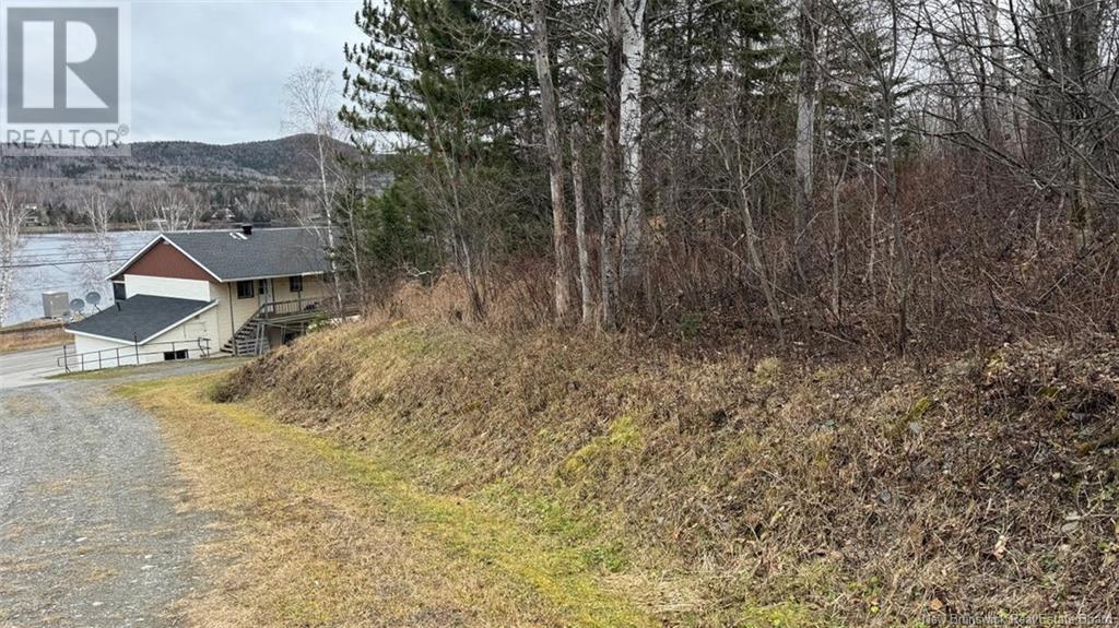 5742 Centrale Property Photo 19