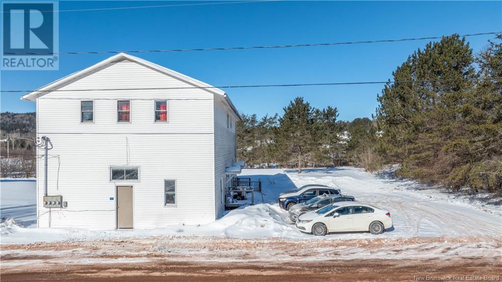 17 Baxter Street Property Photo 4