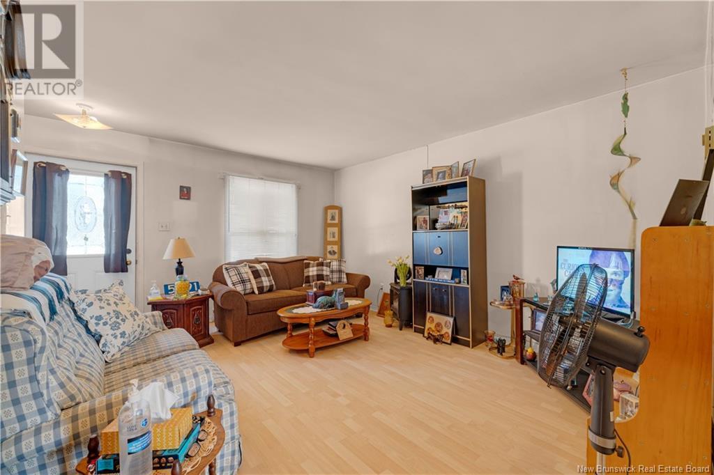 17 Baxter Street Property Photo 15